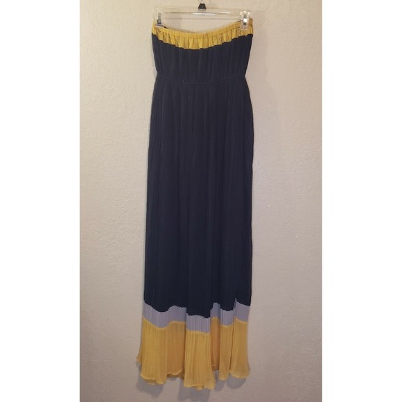 Body Central Dresses & Skirts - Body Central Navy Gold Strapless Maxi Dress Size Small